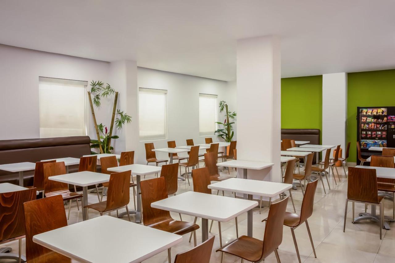 One Puebla Finsa Hotel Kültér fotó