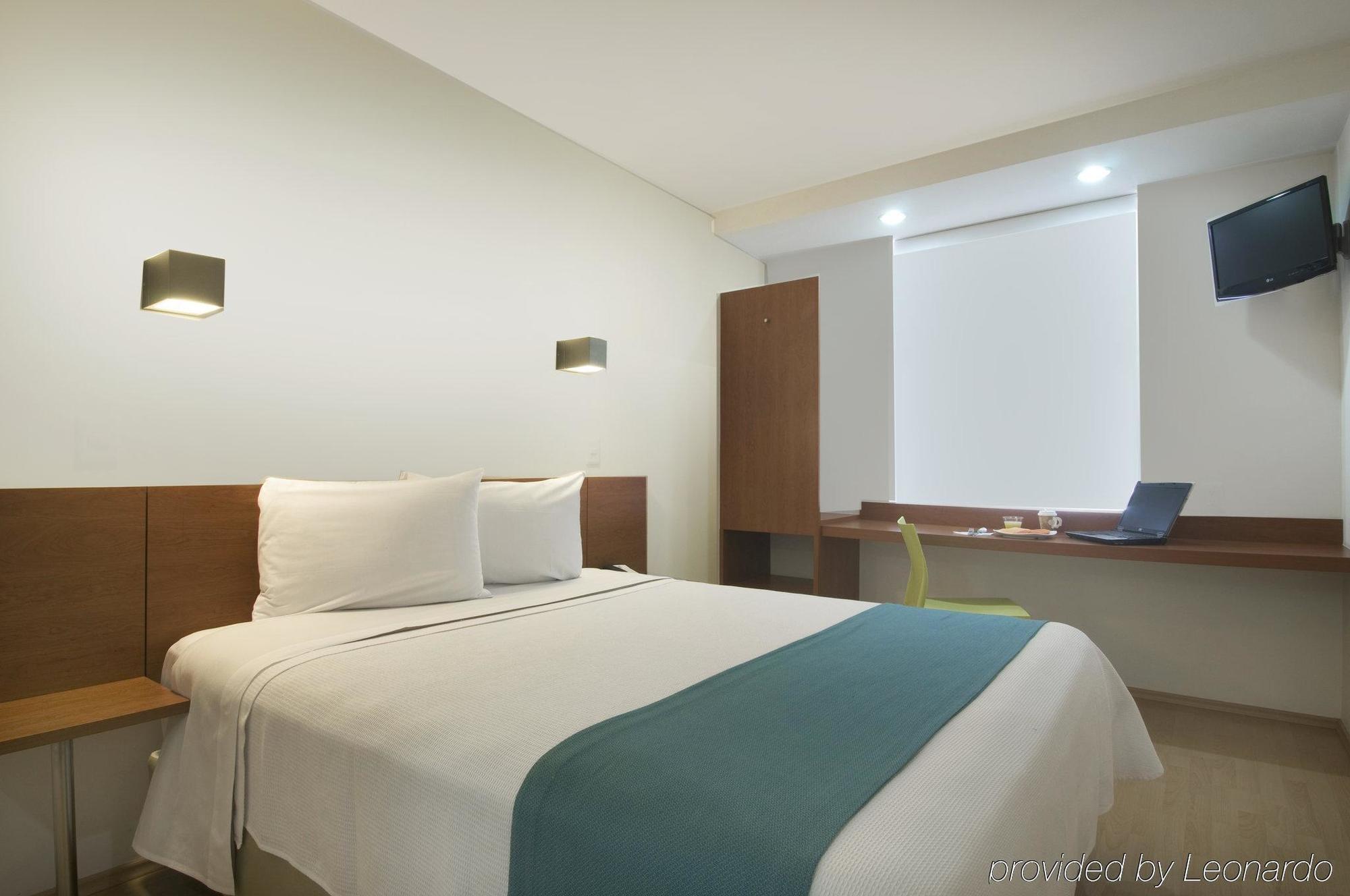 One Puebla Finsa Hotel Kültér fotó