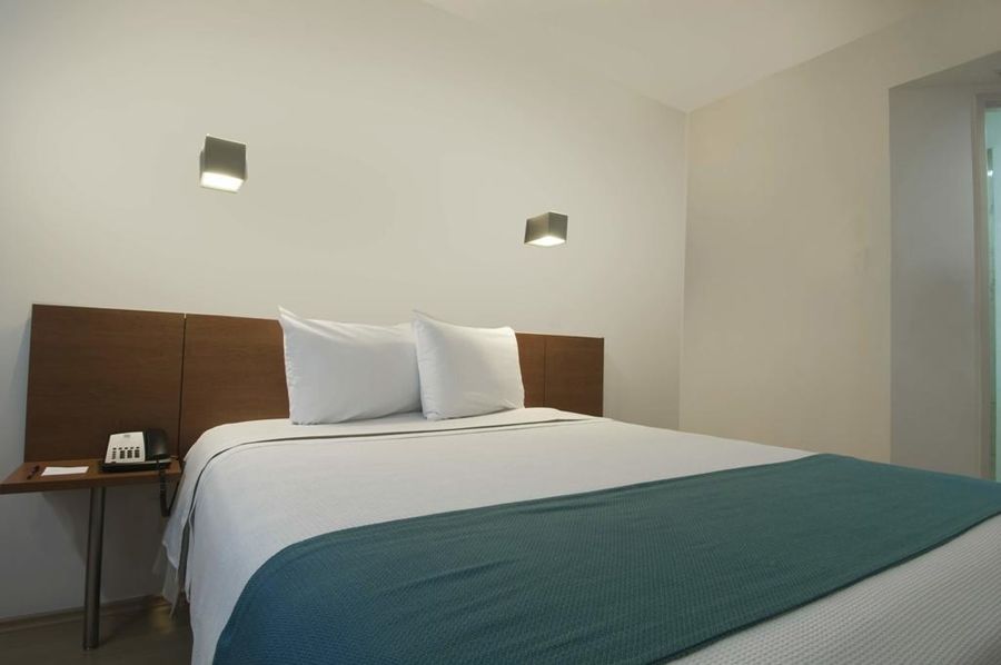 One Puebla Finsa Hotel Kültér fotó