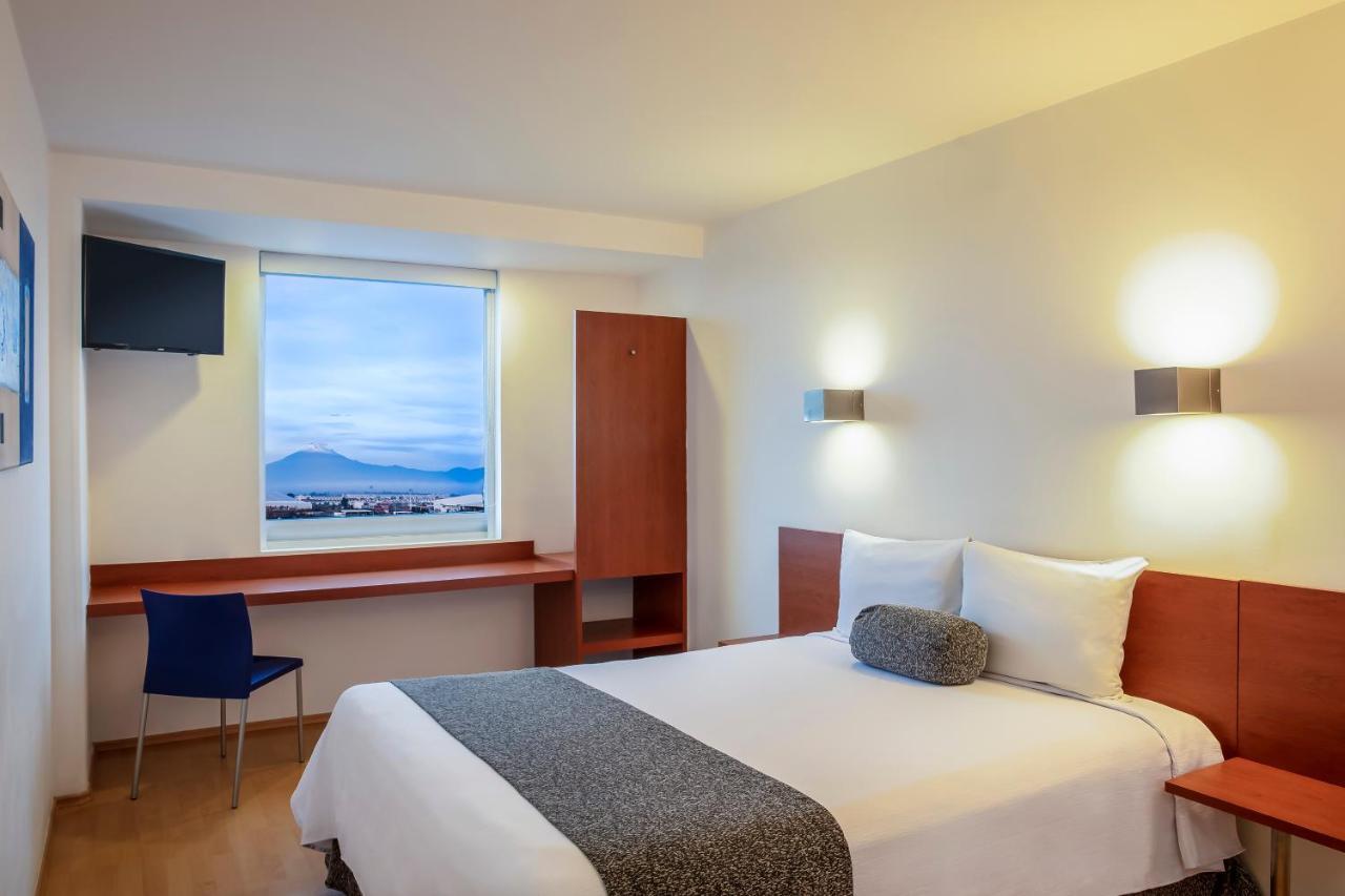 One Puebla Finsa Hotel Kültér fotó