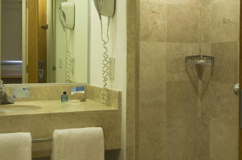 One Puebla Finsa Hotel Kültér fotó